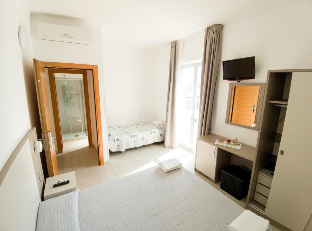 Hotel Capitano Tortoreto Eksteriør bilde