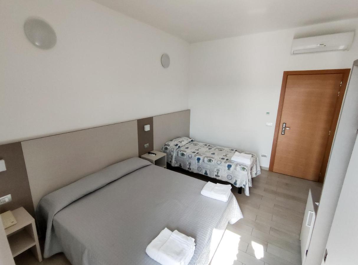 Hotel Capitano Tortoreto Eksteriør bilde