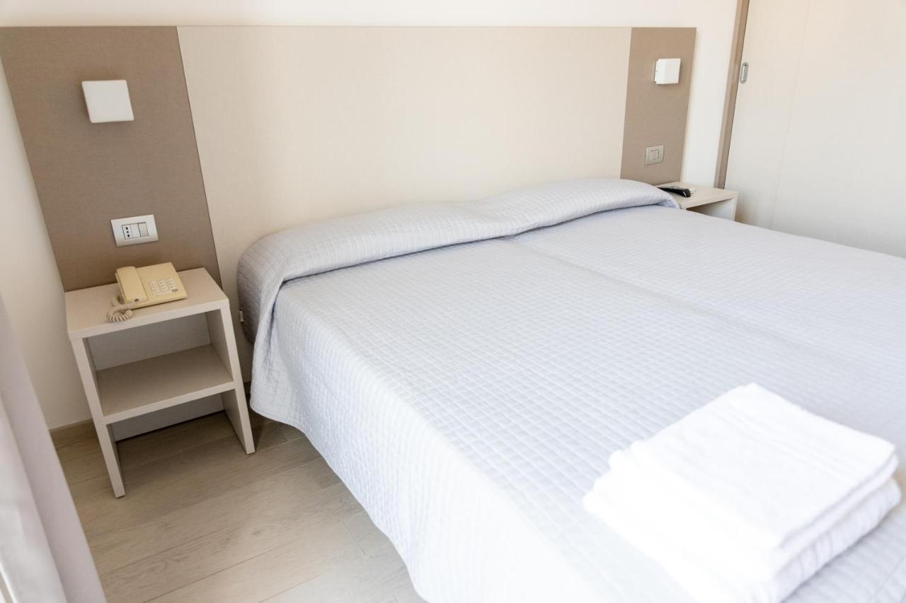 Hotel Capitano Tortoreto Eksteriør bilde