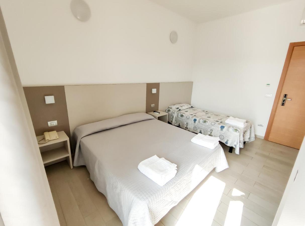 Hotel Capitano Tortoreto Eksteriør bilde