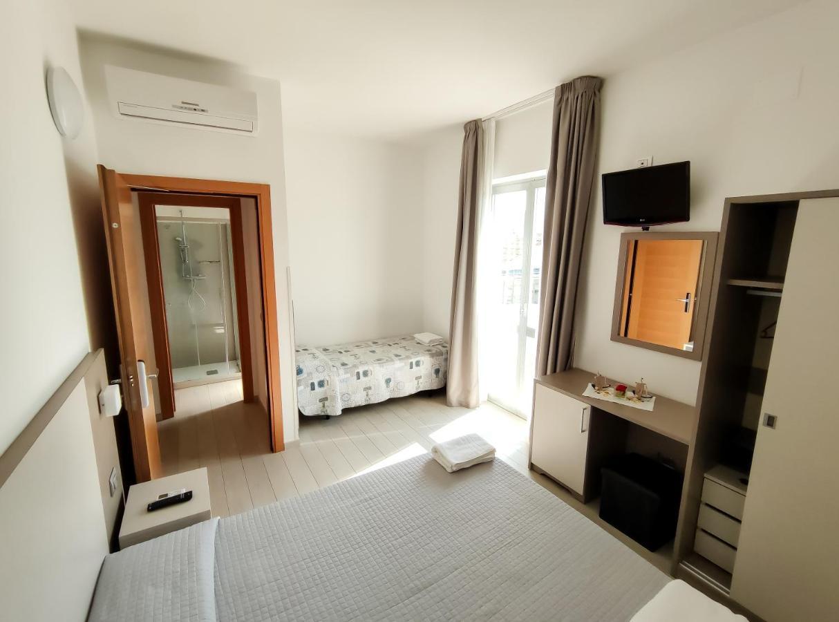 Hotel Capitano Tortoreto Eksteriør bilde