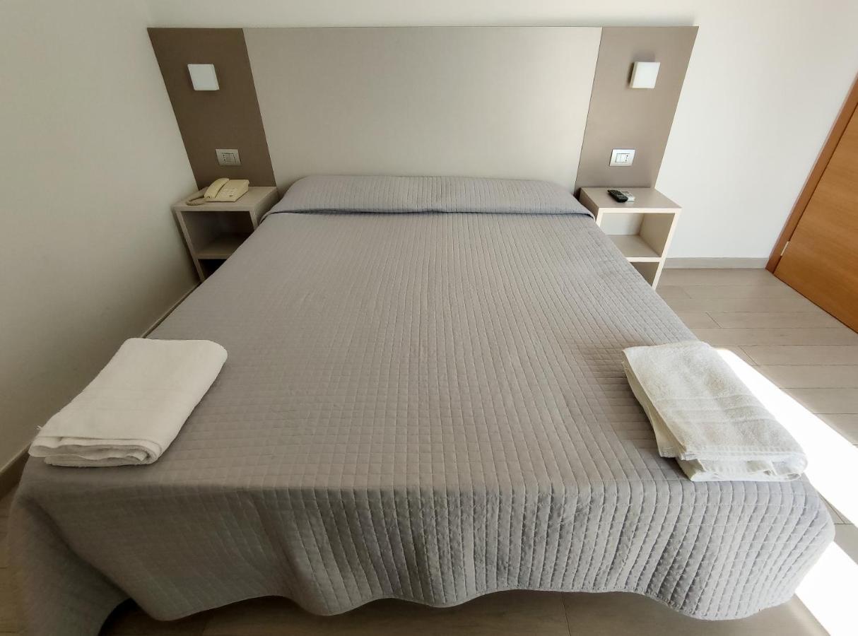 Hotel Capitano Tortoreto Eksteriør bilde