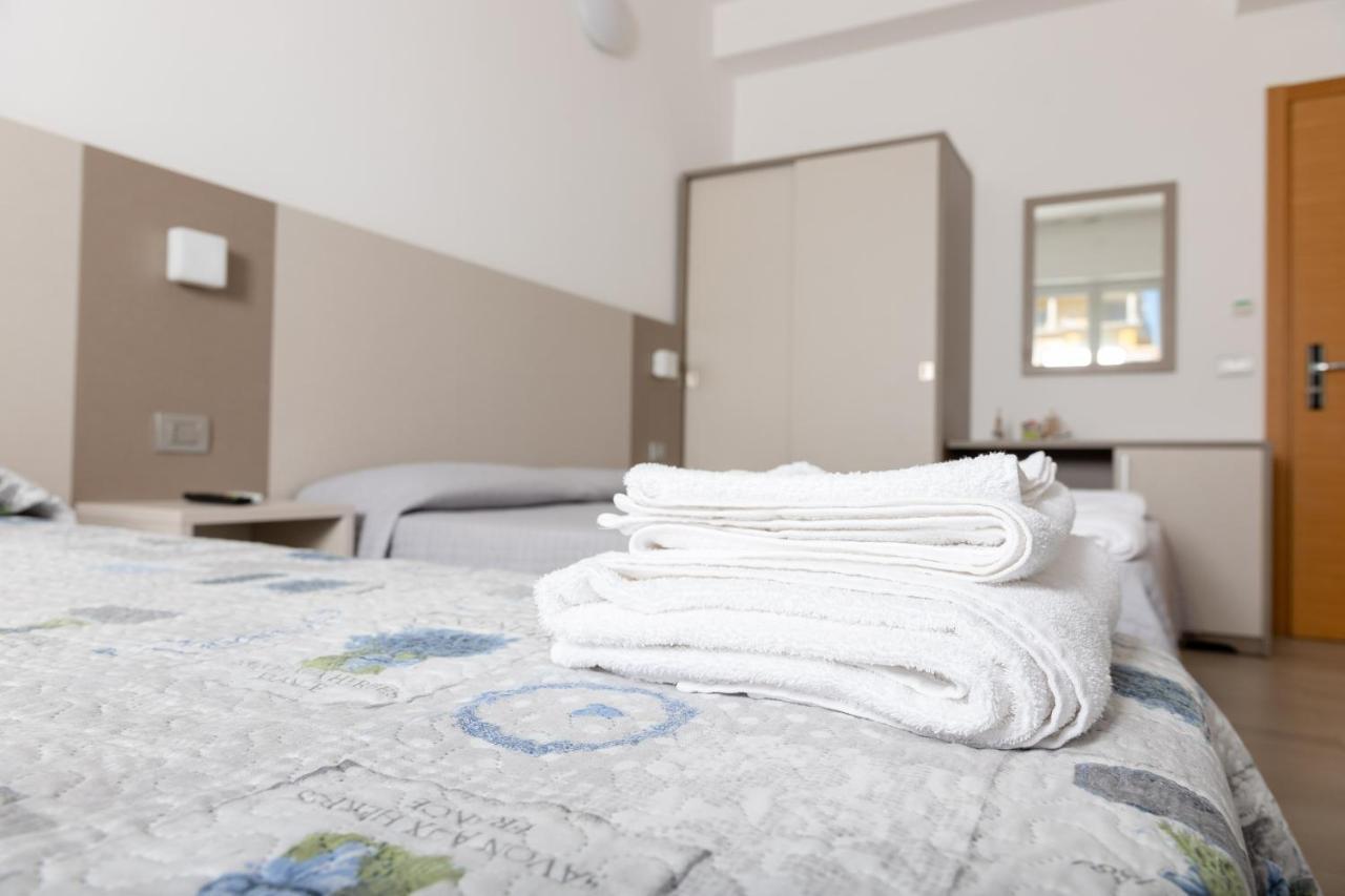 Hotel Capitano Tortoreto Eksteriør bilde